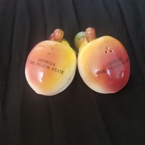 Georgia State Salt and Pepper Shakers